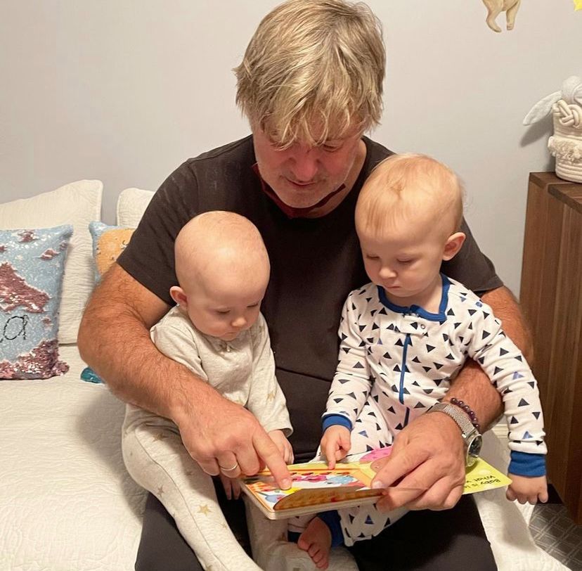 Alec Baldwin z dziećmi | fot. Instagram.com/hilariabaldwin