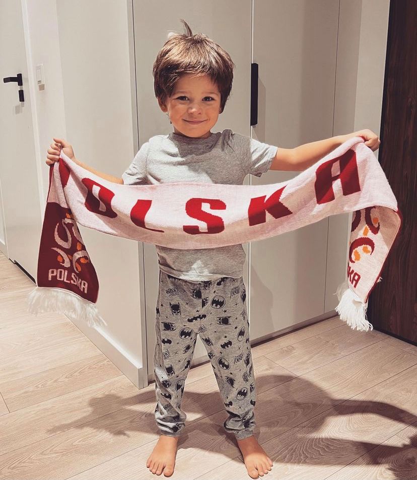 Syn Małgorzaty Tomaszewskiej - kibicuje Polsce | fot. Instagram.com/ malgorzata__tomaszewska