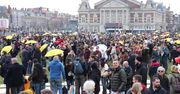 Kilkanaście osób aresztowanych podczas protestu przeciwko obostrzeniom w Amsterdamie.