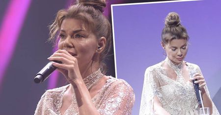 Olśniewająca Edyta Górniak na Różach Gali udowodniła, że królowa jest tylko jedna. Jej kreacja jest spełnieniem marzeń każdej kobiety. Kosztowała MAJĄTEK