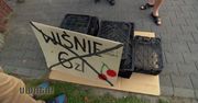 16-latka sprzedawała wiśnie, by zarobić na wycieczkę szkolną. Nagle pojawiła się policja i sanepid
