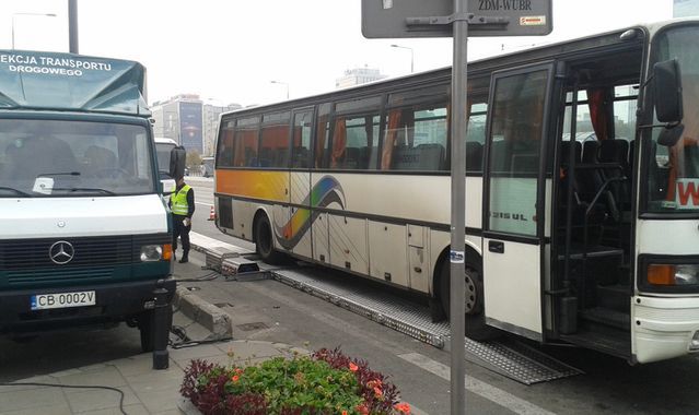 Sprawdź autokar, którym twoje dziecko pojedzie na wakacje