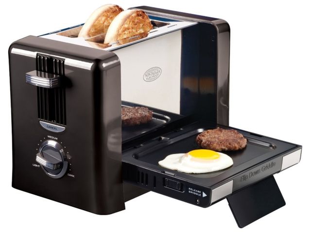 Nostalgia Electrics BTG-100BLK - całe śniadanie w jednym urządzeniu