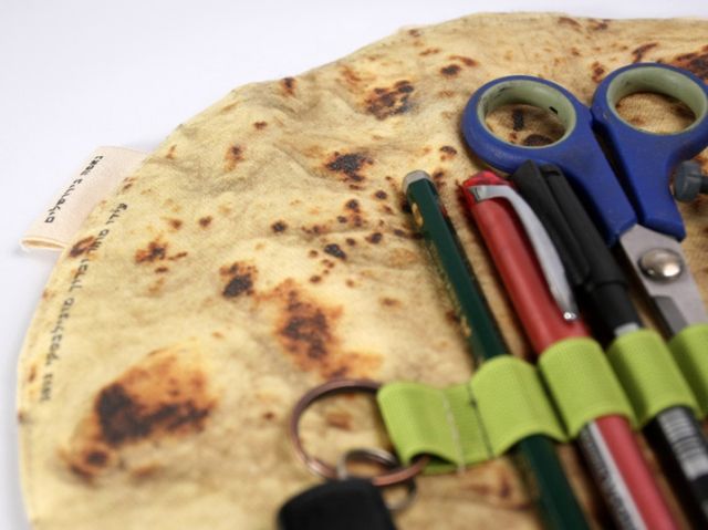 Pita Bread Pencil Holder – piórnik w kształcie kebaba