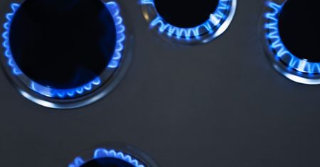 Na czym najtaniej gotować - gaz, kuchenki elektryczne czy indukcja?