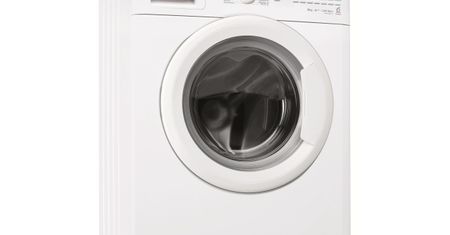 Whirlpool AWSP 63213P - niewielka pralka dbająca o kolory