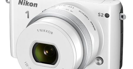 Nikon 1 S2 - szybki i poręczny aparat