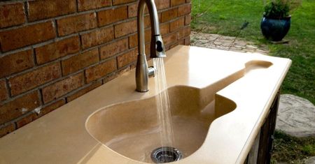 Guitar Sink - zlew w kształcie gitary