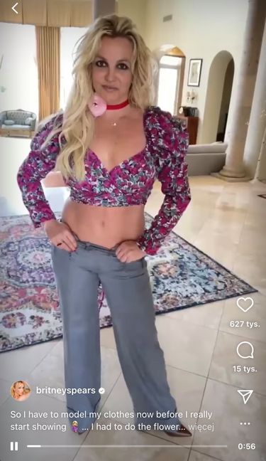 Britney Spears pokazuje ciążowy brzuszek