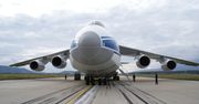 Jeden z największych samolotów świata wylądował w Warszawie - An-124