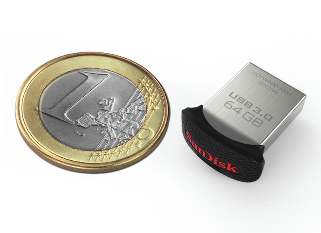 Miniaturowy pendrive SanDisk