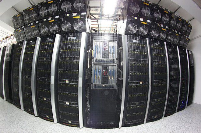 Superkomputer "Zeus" z AGH najmocniejszym komputerem w Polsce