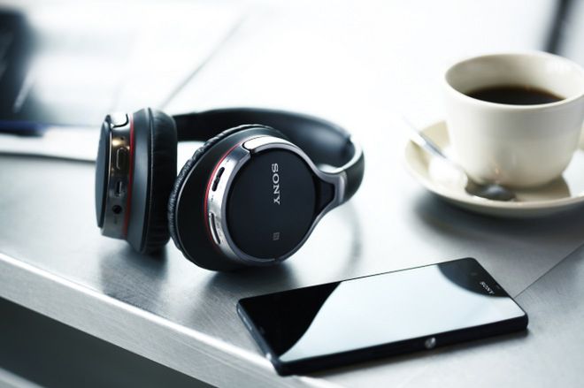Słuchawki Sony z funkcją NFC: MDR-10RBT