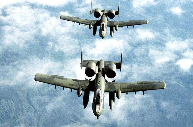 Guźce A-10 Thunderbolt II - tymi samolotami uderzono w IS