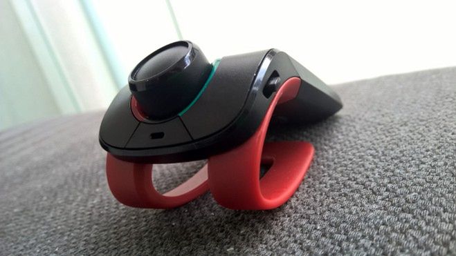 TEST Parrot MiniKit Neo 2: zestaw głośnomówiący, który przypomni o parkowaniu i przerwie