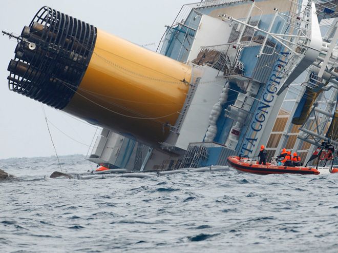 Przedmioty ze statku Costa Concordia do kupienia w internecie