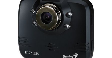Tani wideorejestrator samochodowy Genius DVR-535