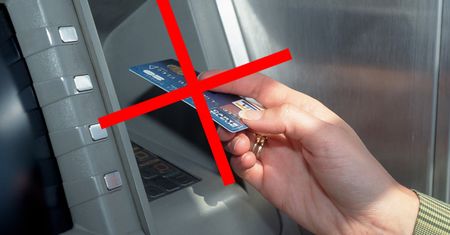 Bankomat wypłaci nawet bez karty