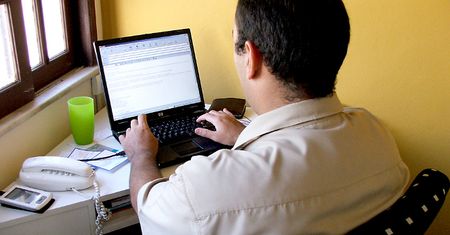 UOKiK - kara dla Vectry za automatyczne przedłużanie umów