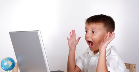 Dzieci w internecie - wcale nie tak różowo