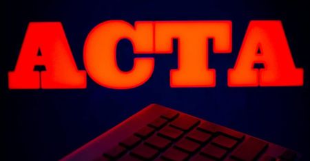 Polskie Towarzystwo Informatyczne: wstrzymajmy się z ACTA