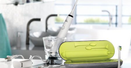 Ultradźwiękowa szczoteczka Philips Sonicare DiamondClean HX9332/04