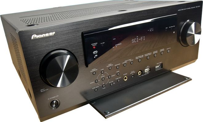 Wzmacniacz z jabłuszkiem w tle: test Pioneer VSX-2021
