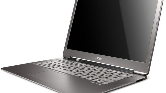 Aspire S3 mierzy ledwie 17,3 mm grubości, zaś waży 1350 gramów