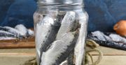 Kupując śledzie, pamiętaj o tych zasadach. Inaczej możesz dostać ryby pełne pasożytów