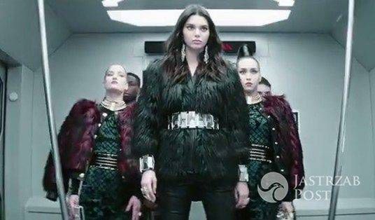 Kendall Jenner w teledysku promującym kolekcję Balmain dla H&M (fot. YouTube)