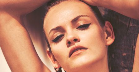 Ginta Lapina - królowa wakacji w Harper's Bazaar Spain