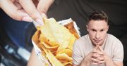 Czy można jeść chipsy i nie tyć? Dietetyk mówi wprost i bez owijania w bawełnę