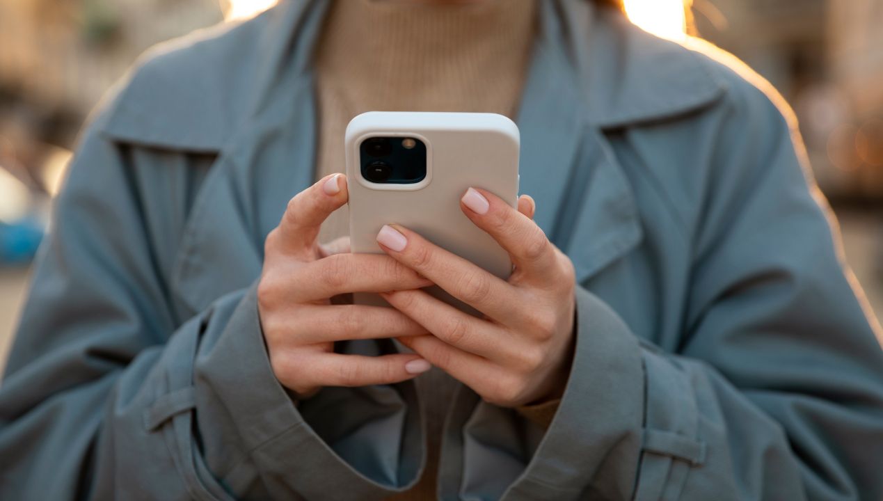 Naciągacz tylko czeka, aż powiesz te słowa na początku rozmowy. Wypowiada je wielu ludzi