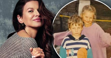 Anna Lewandowska rzadko wspomina swoje ciężkie dzieciństwo: "Chodziłam w dziurawych butach zimą". Jak dziś wygląda jej relacja z ojcem?