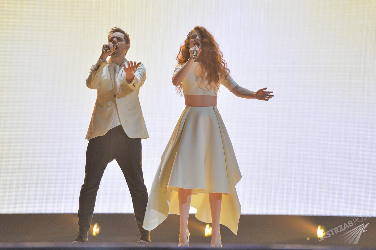 NORWEGIA - Eurowizja 2015 - Morland i Dobrah Scarlett z piosenką A Monster Like Me<br /><br /><iframe width="700" height="394" src="https://www.youtube.com/embed/U1td70yaoS8" frameborder="0" allowfullscreen></iframe>