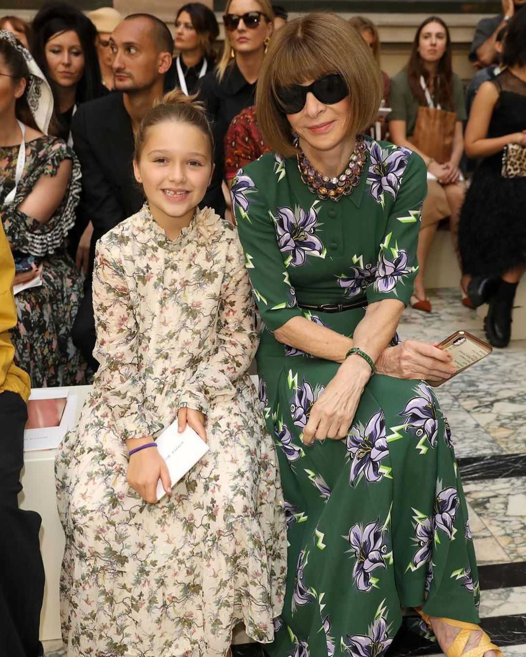 Harper Beckham i Anna Wintour - London Fashion Week 2019