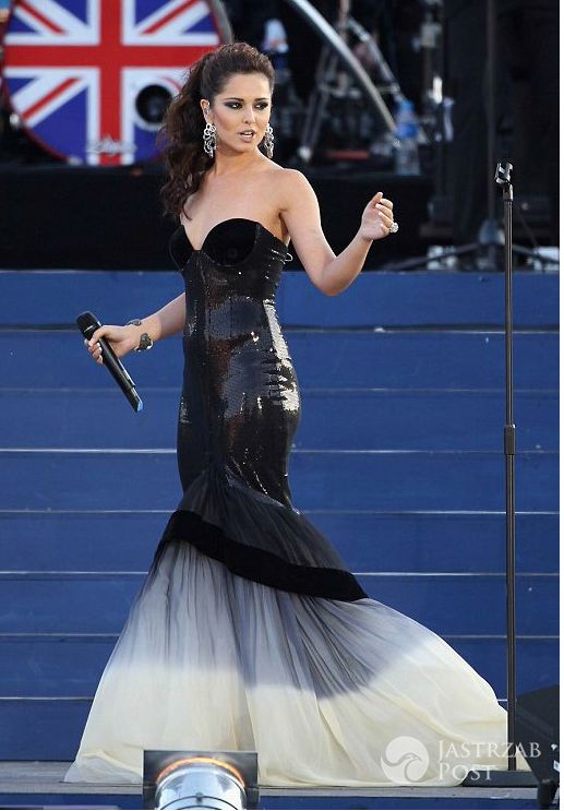 Cheryl Cole w kreacji Ewy Minge