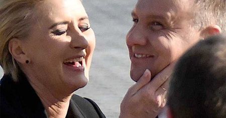 Agata Duda obchodziła 50. urodziny. Andrzej Duda zaskoczył żonę wspaniałym prezentem. Romantycznie
