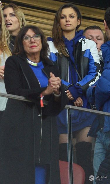 Anna Lewandowska z mamą Roberta Lewandowskiego - mecz Polska-Czarnogóra