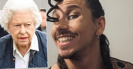 Michał Szpak wygląda jak królowa Elżbieta II. W takiej stylizacji jeszcze go nie widzieliśmy. Grzecznie