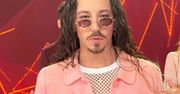Michał Szpak narobił dymu w The Voice! Ubrał się tak, że fani martwią się o jego przyszłość. Kłaniamy się za odwagę!