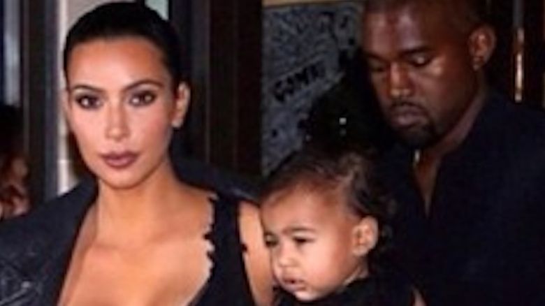 Kim Kardashian, North West, Kayne West 

Fotografia: Facebook.com