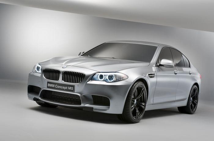 BMW Concept M5: wyścigowa limuzyna