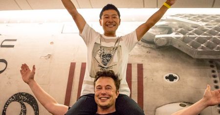 SpaceX zabierze go w kosmos. Na Twitterze rozdaje pieniądze