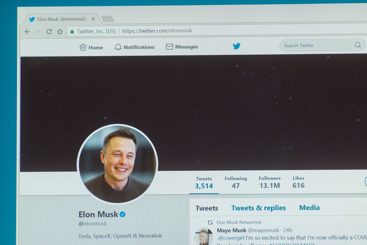 Elon Musk wrócił na Twittera. Szef Tesli i SpaceX wytrzymał bez serwisu ponad trzy doby