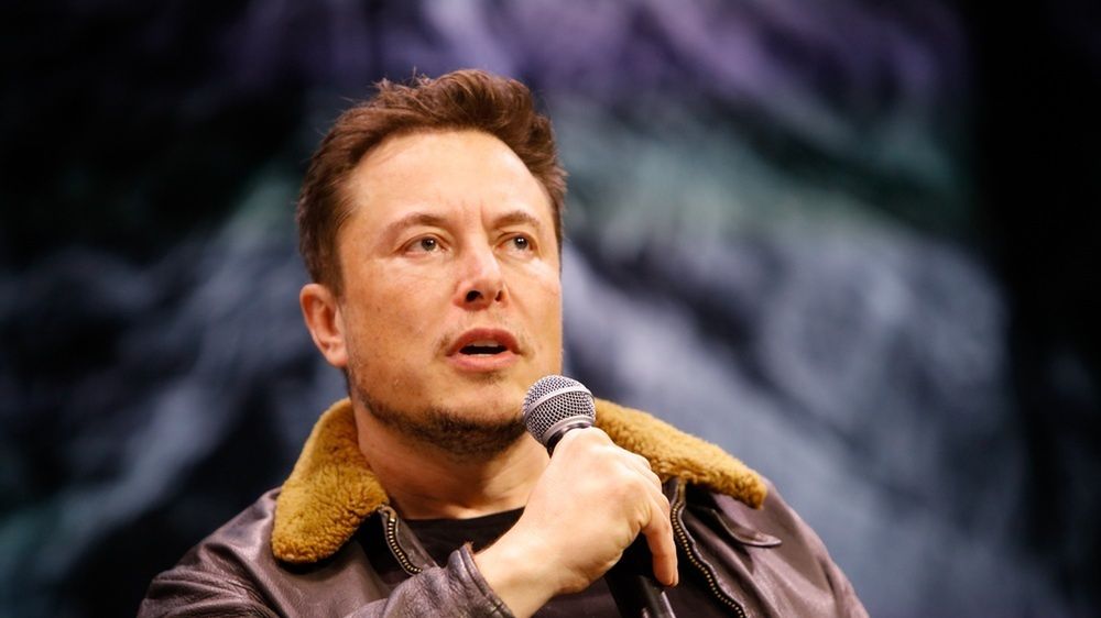 Elon Musk zapowiedział zwolnienie 7 proc. pracowników Tesli.