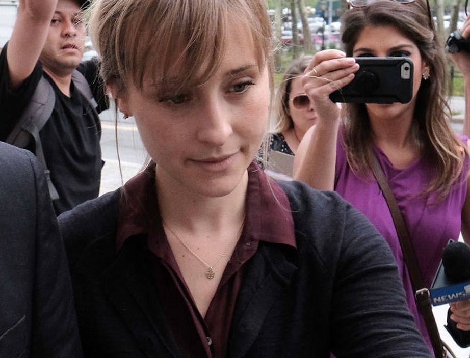 Allison Mack przyznała się do winy. Werbowała kobiety do sekty