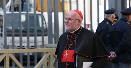 Wpływowy kardynał krytykuje PiS. "Nie tak rozumiem demokrację"