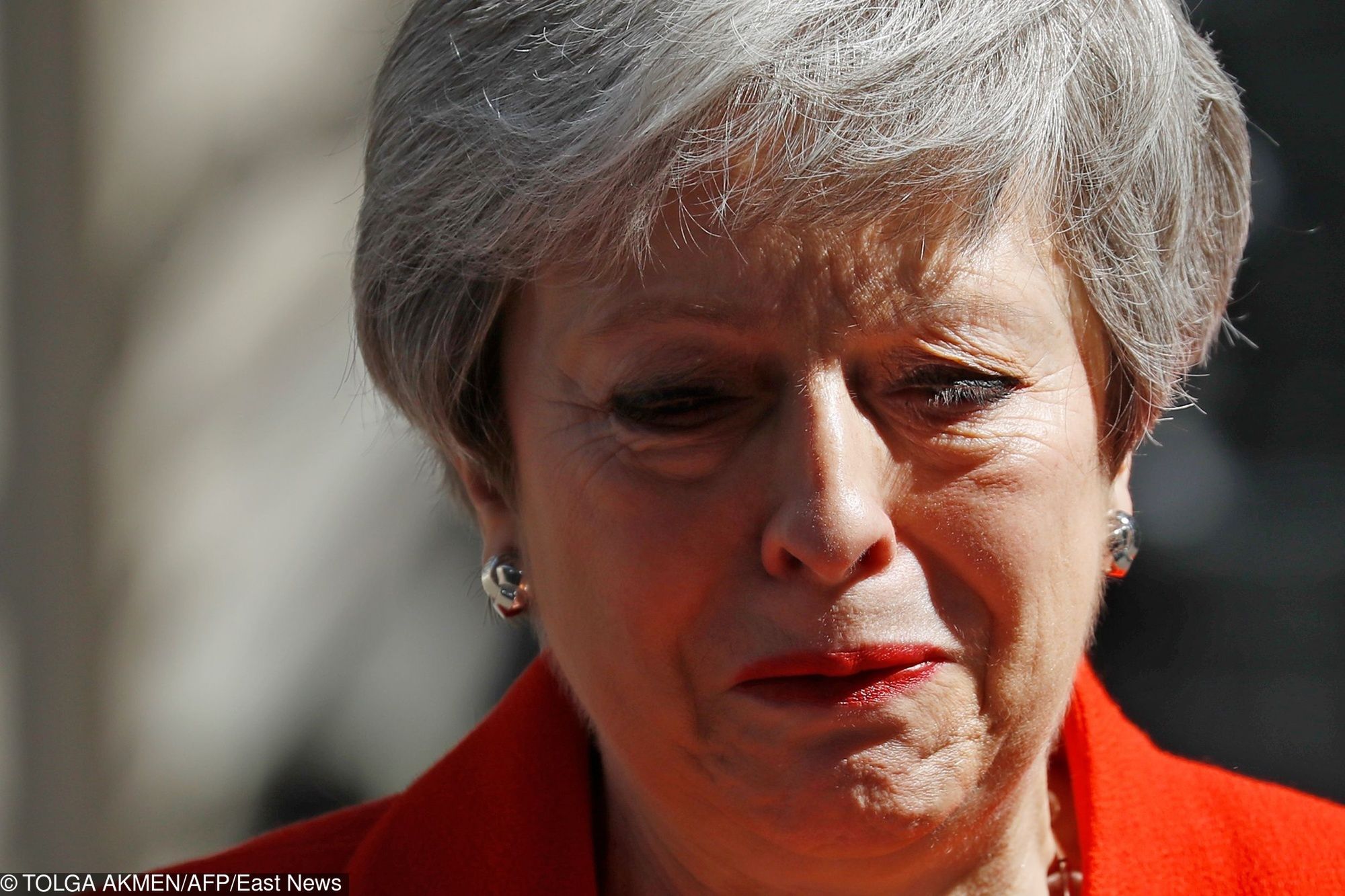 Theresa May zrezygnowała z przewodzenia partii Torysów