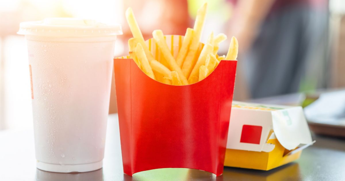 Zestaw McDonald's frytki i napój - Pyszności; Foto: Canva.com